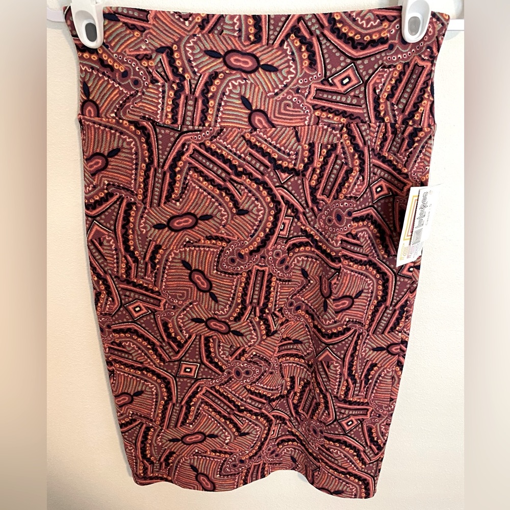 NWT LuLaRoe Cassie Skirt in Women’s Size Small